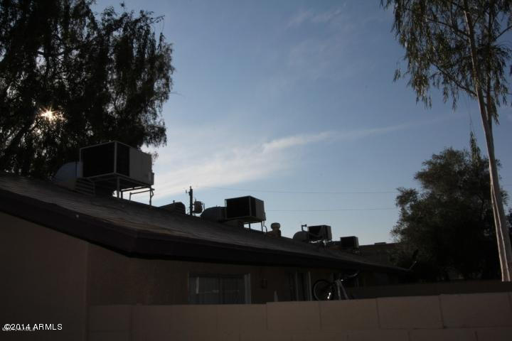 936 West Mountain View Road, Unit 14 Phoenix, AZ 85021 - Photo 6 of 10 a view of sunset