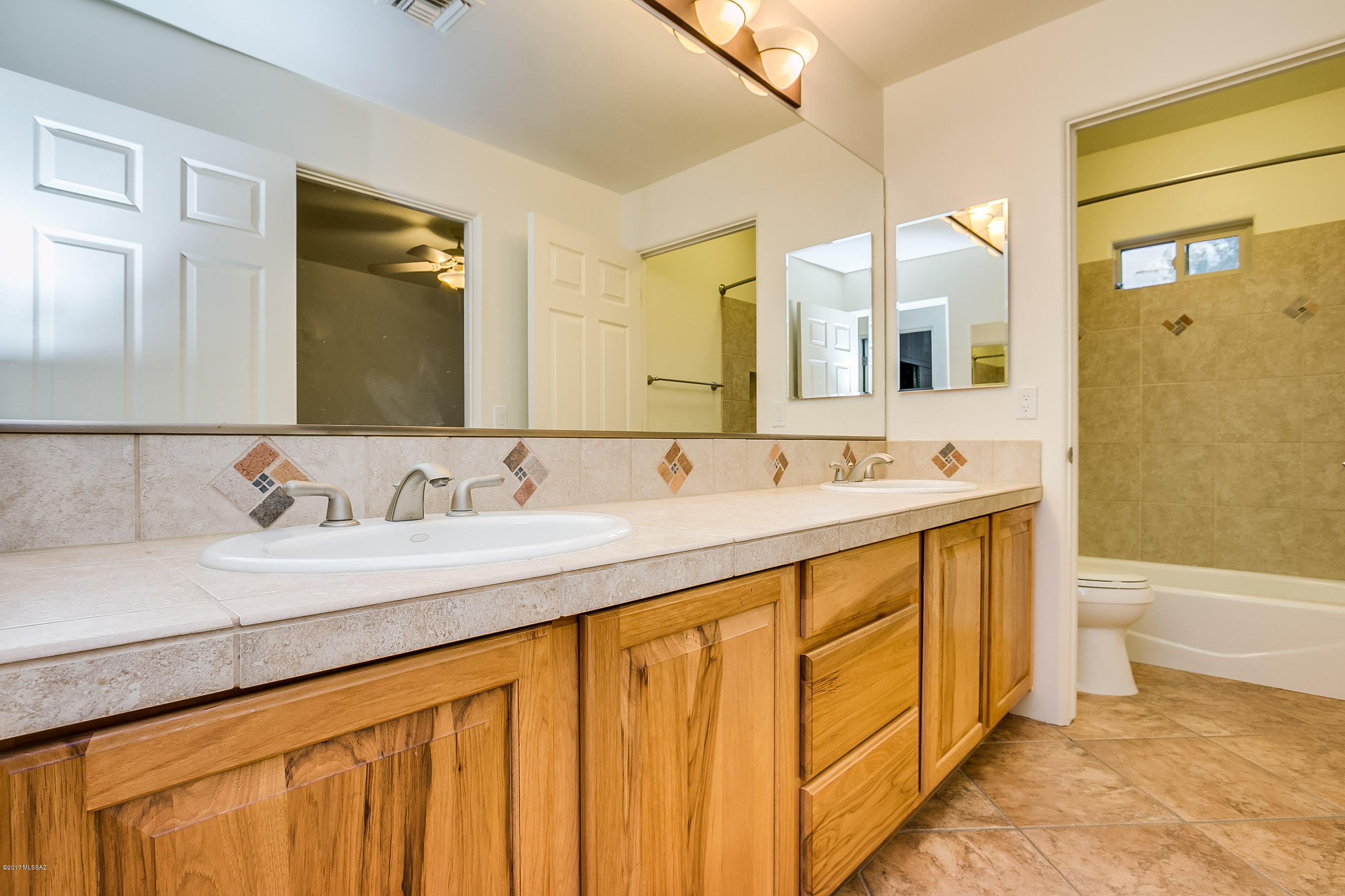 8674 South Long Bar Ranch Place Vail, AZ 85641 - Photo 13 of 29