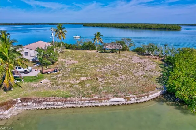 $1,899,000 | 103 Bayshore Way, Goodland, FL 34140