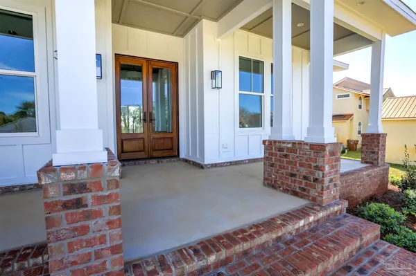 $1,199,900 | 3846 Saber Tooth Circle, Gulf Breeze, FL 32563