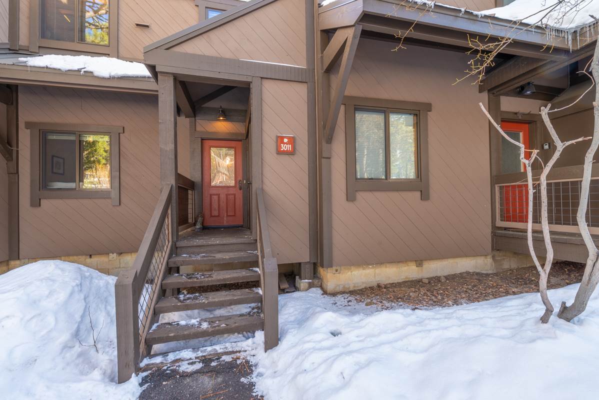 3011 Silver Strike Truckee, CA 96161 - Photo 3 of 21