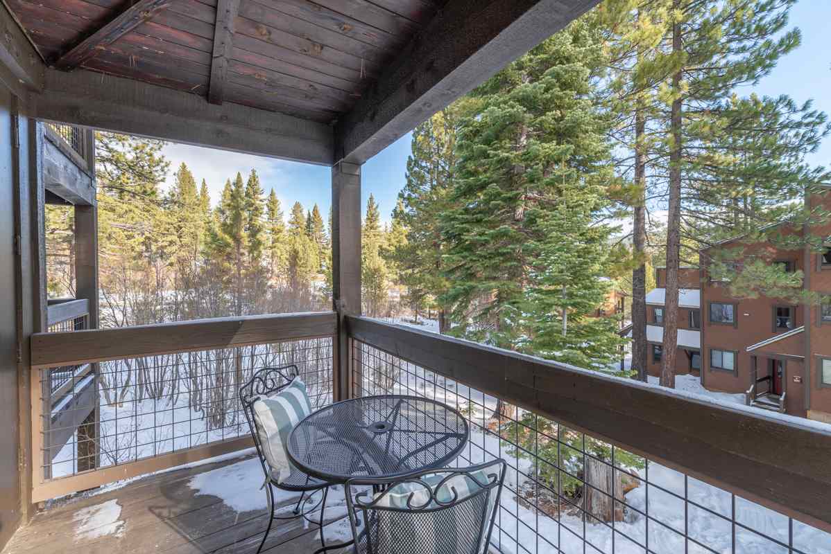 3011 Silver Strike Truckee, CA 96161 - Photo 5 of 21