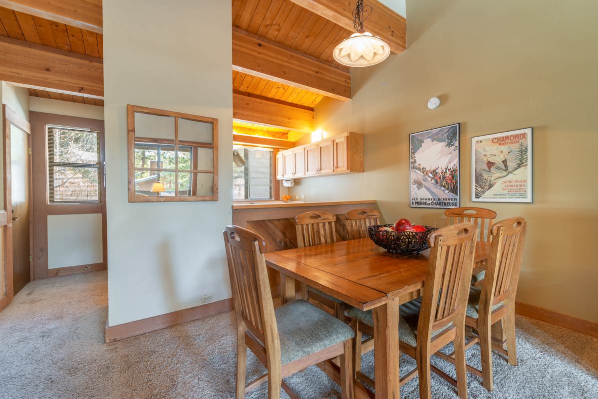 3011 Silver Strike Truckee, CA 96161 - Photo 6 of 21