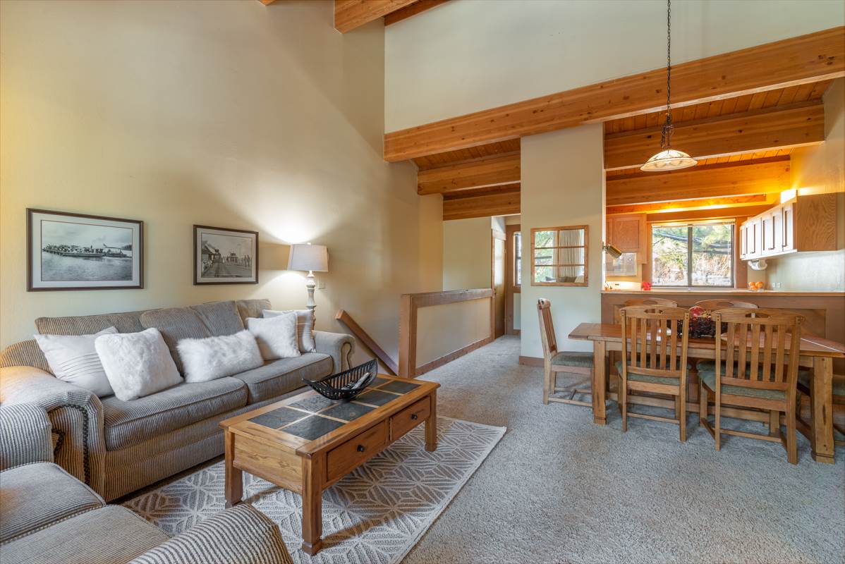 3011 Silver Strike Truckee, CA 96161 - Photo 10 of 21