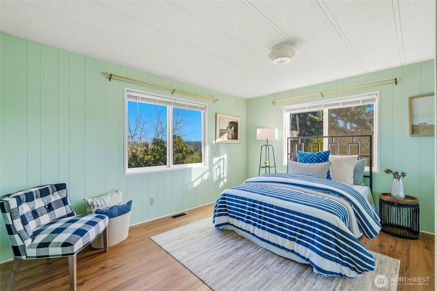 11813 Northeast 172nd Street Bothell, WA 98011 - Photo 17 of 29