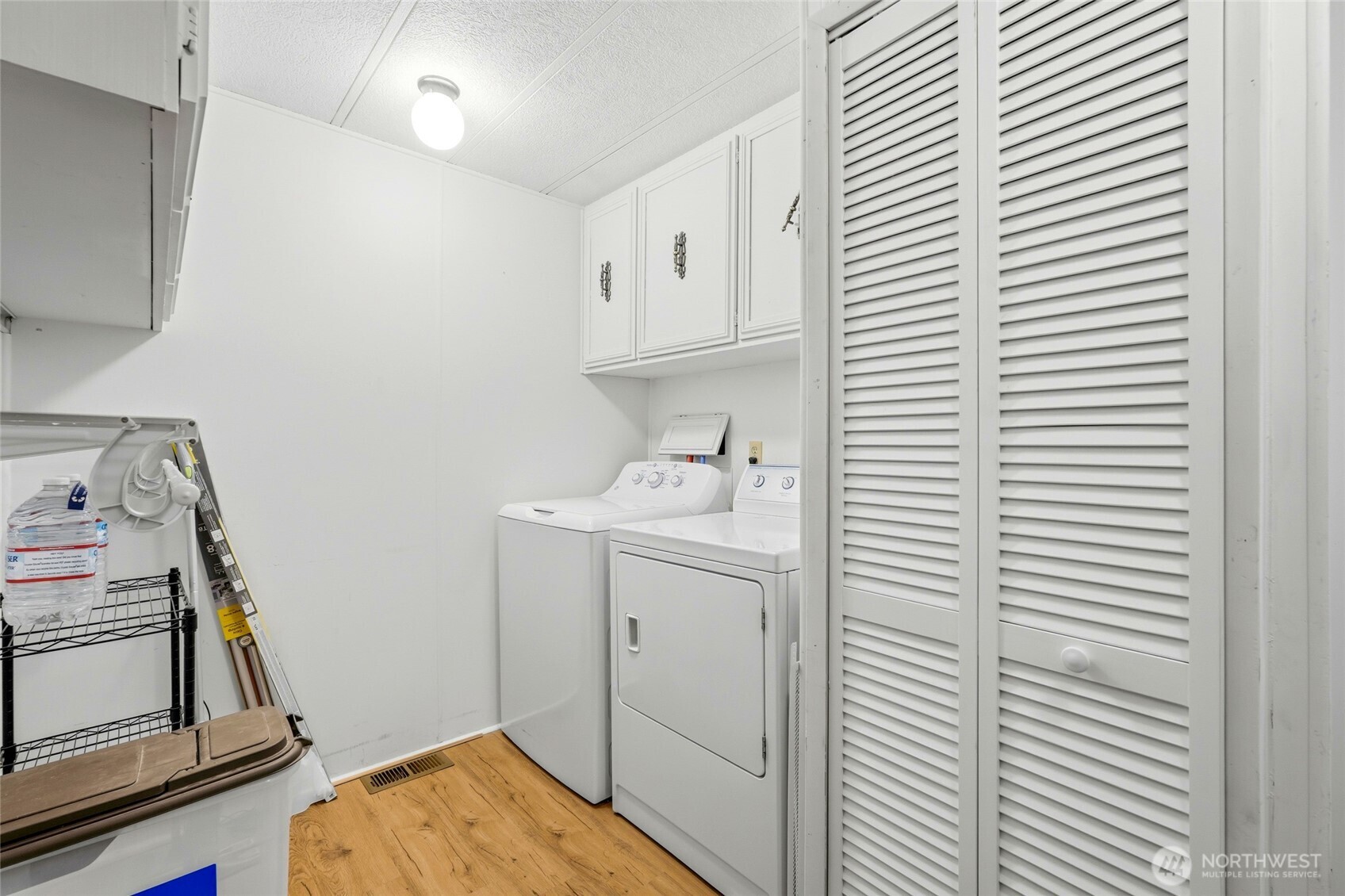 11813 Northeast 172nd Street Bothell, WA 98011 - Photo 20 of 29