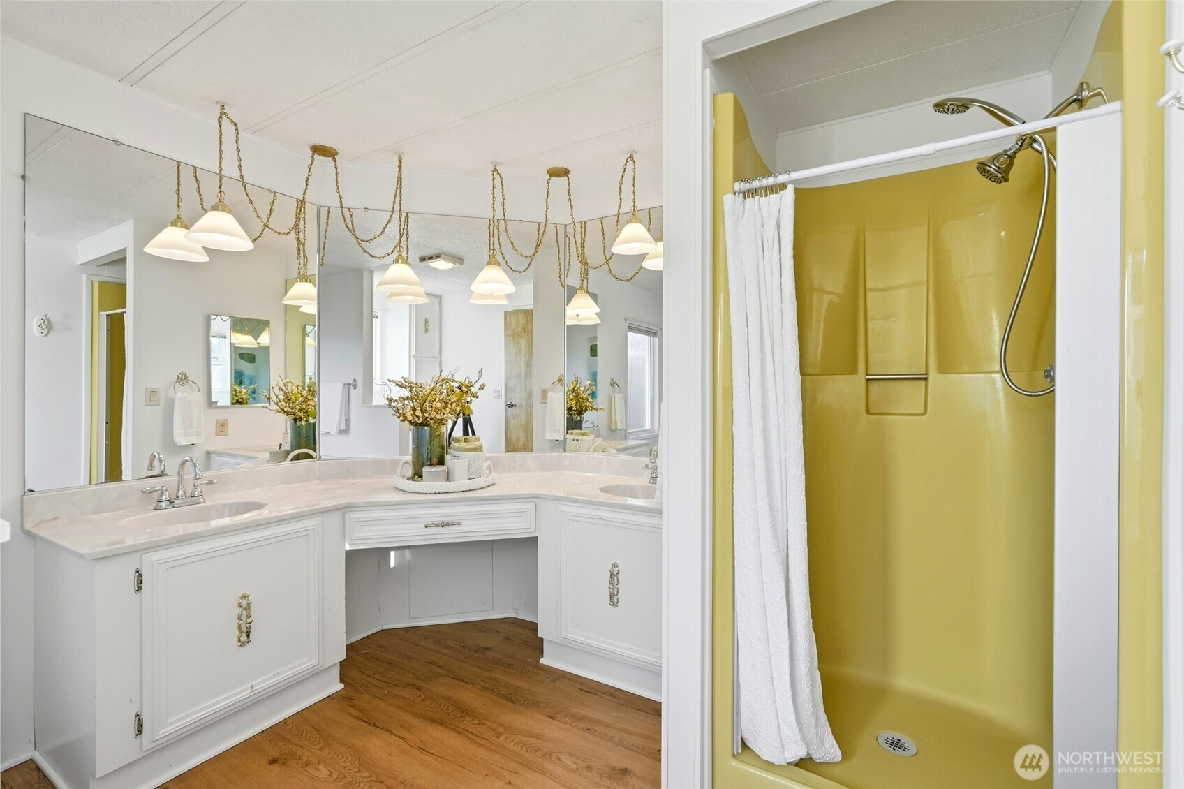 11813 Northeast 172nd Street Bothell, WA 98011 - Photo 23 of 29