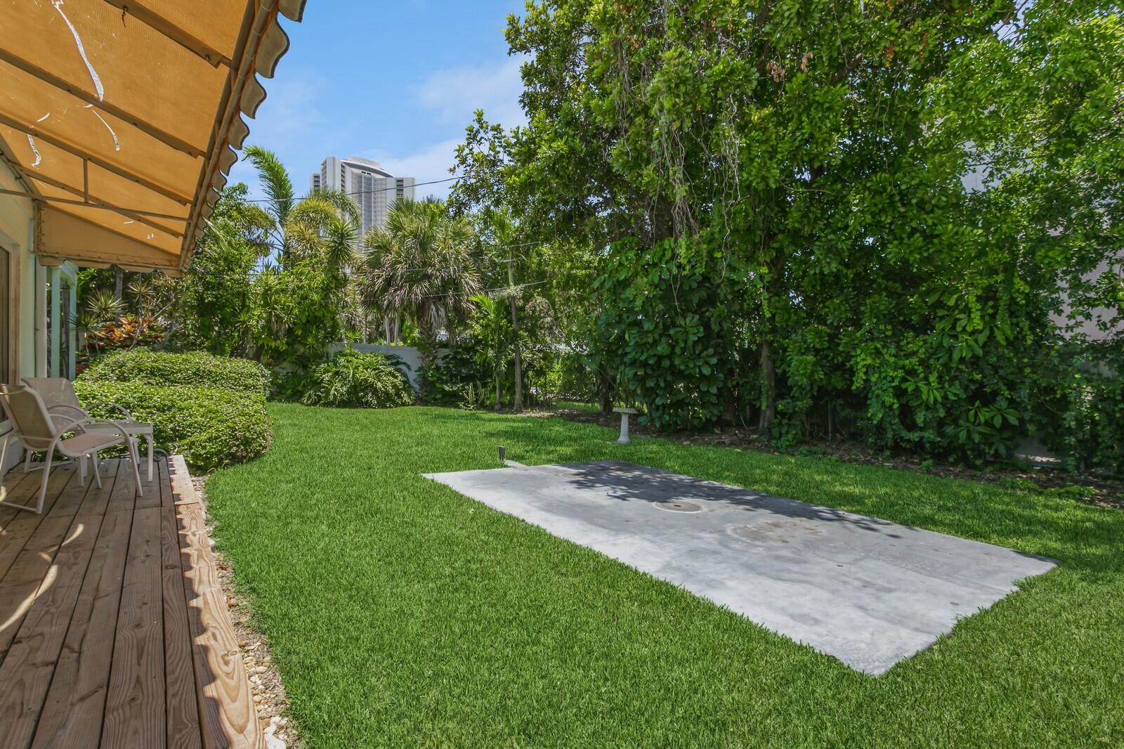 1217 Surf Road, Unit 2 Riviera Beach, FL 33404 - Photo 24 of 27 REAR