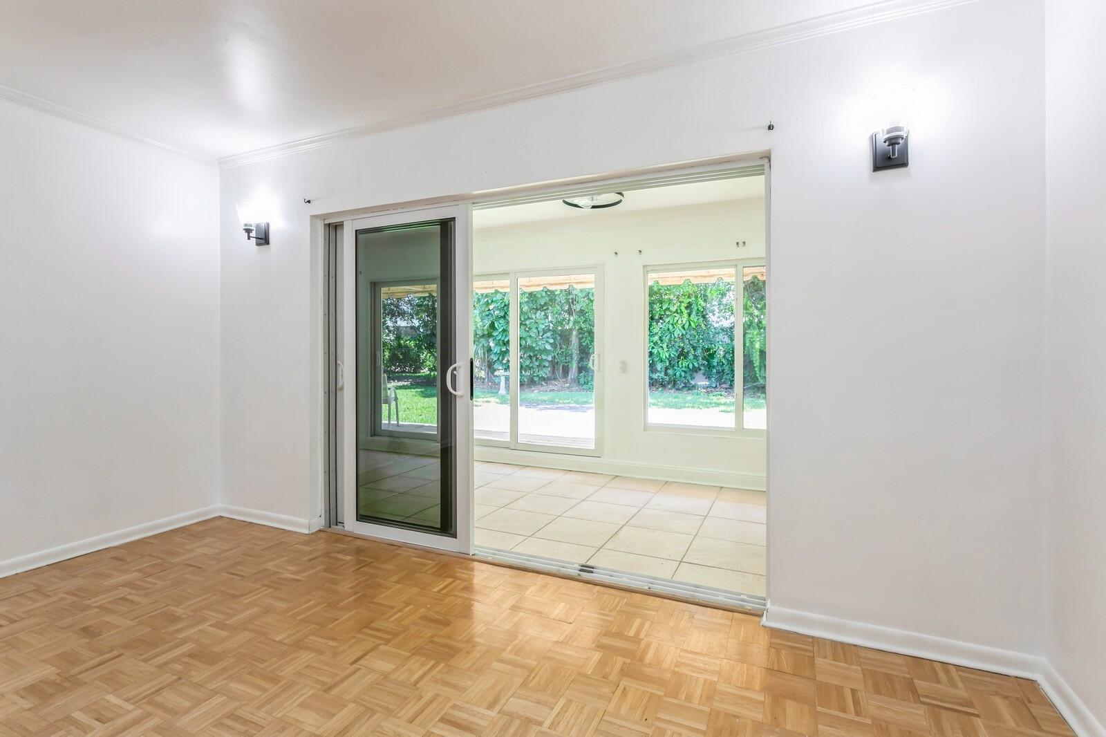 1217 Surf Road, Unit 2 Riviera Beach, FL 33404 - Photo 6 of 27 GREAT ROOM