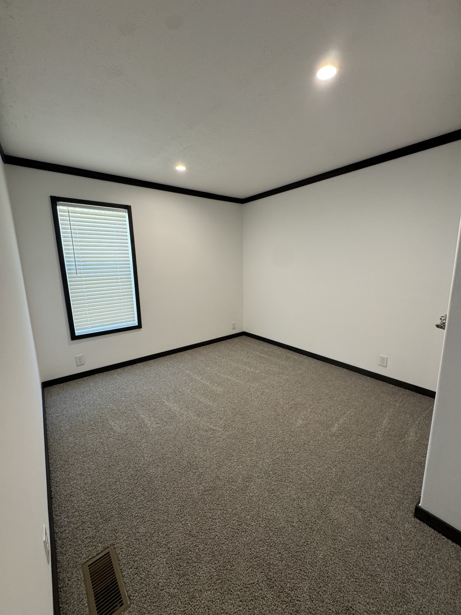 2066 Anderson Road Monterey, TN 38574 - Photo 7 of 18 an empty room with a window