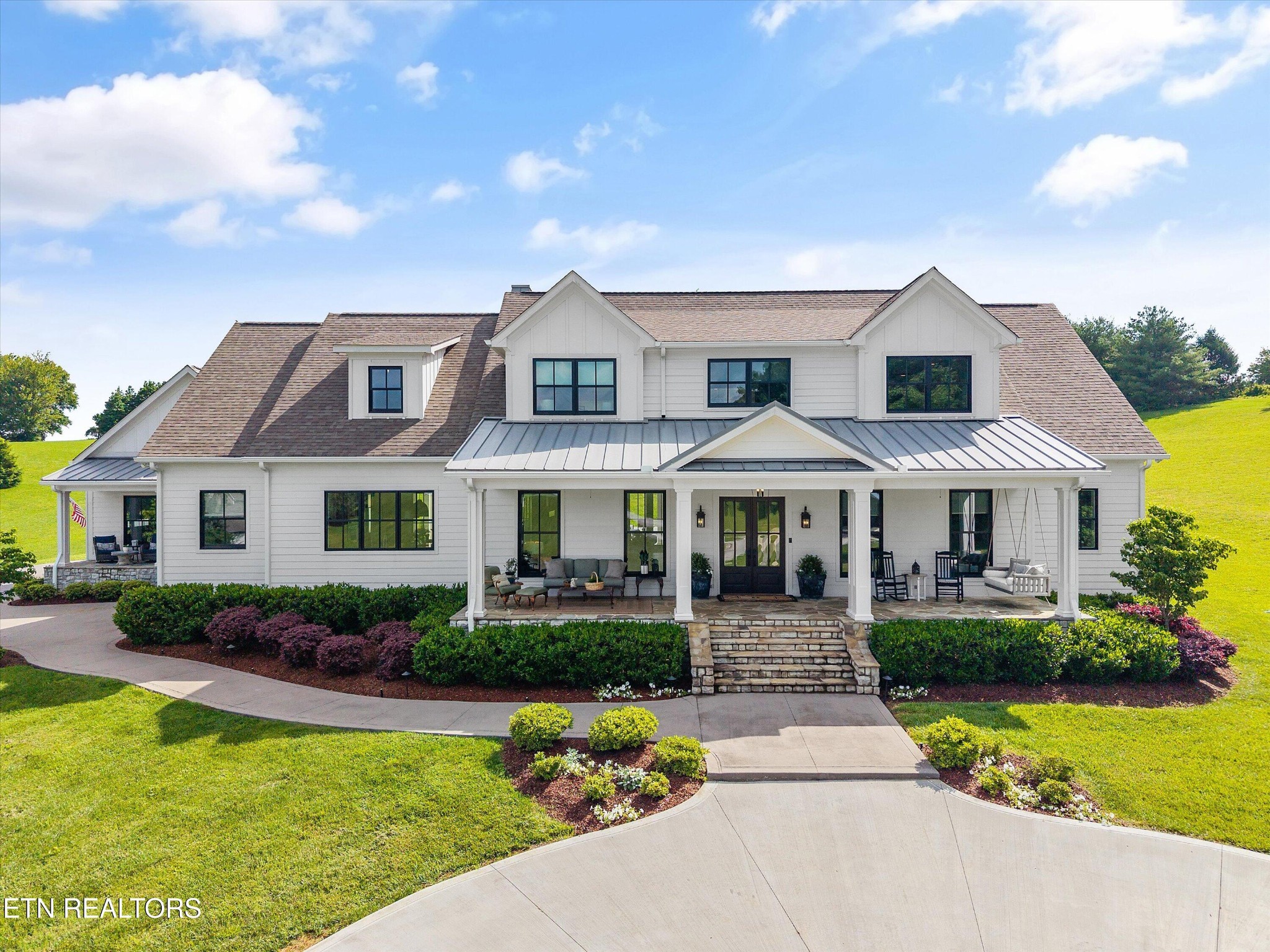 1748 Raulston Road Maryville, TN 37803 - Photo 3 of 59 a front view of a house with garden