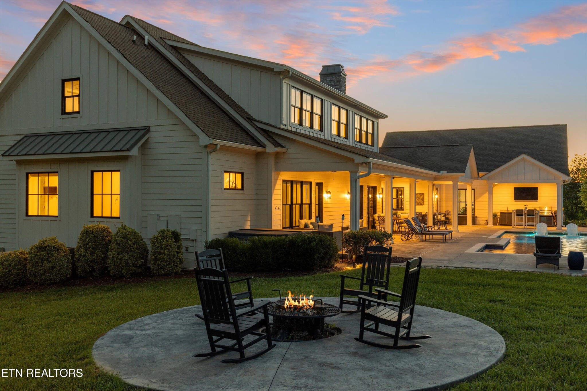 1748 Raulston Road Maryville, TN 37803 - Photo 43 of 59 a view of a house with backyard porch and sitting area