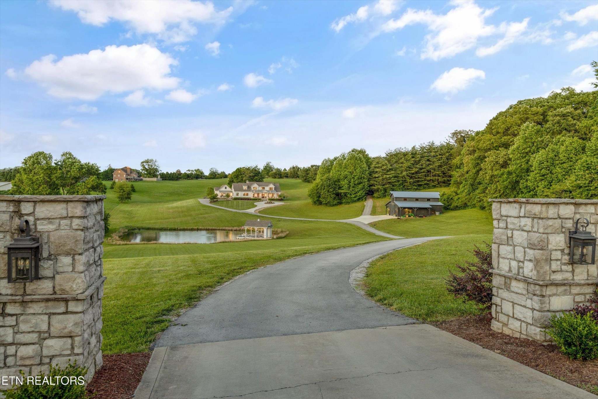 1748 Raulston Road Maryville, TN 37803 - Photo 59 of 59 a view of a golf course with a garden