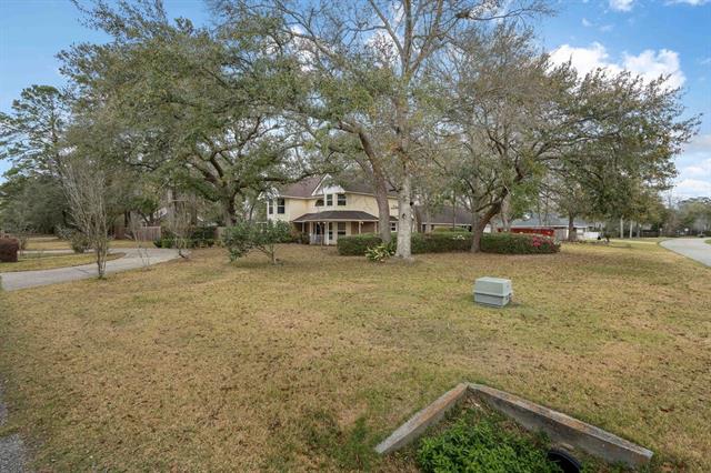 308 Hawk Drive Slidell, LA 70461 - Photo 2 of 32
