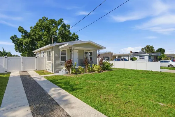 $349,000 | 2704 West Leroy Street, Tampa, FL 33607