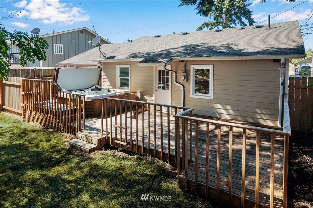 1035 South Rochester Street Tacoma, WA 98465 - Photo 14 of 22 Gallery Image 14