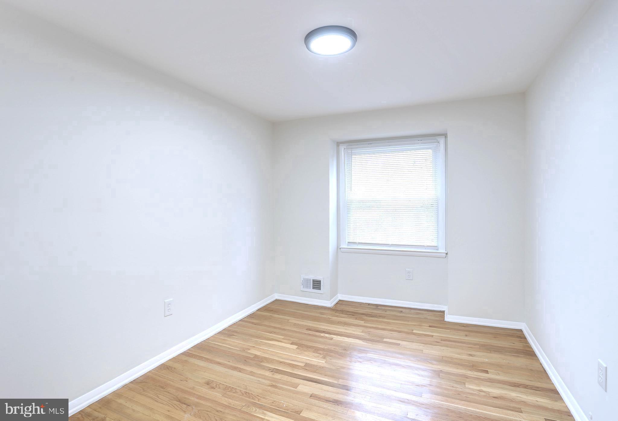 5751 Utrecht Road Baltimore, MD 21206 - Photo 15 of 24 Gallery Image 15