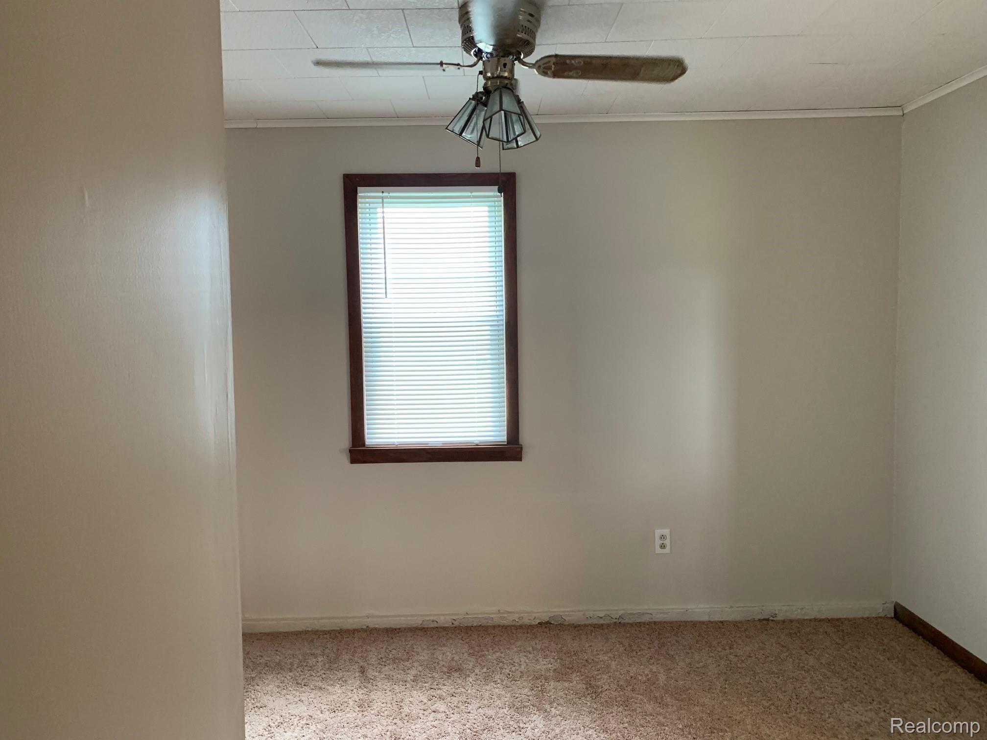 4508 Sheridan Road Flushing, MI 48433 - Photo 10 of 18 IMG_0296.jpg