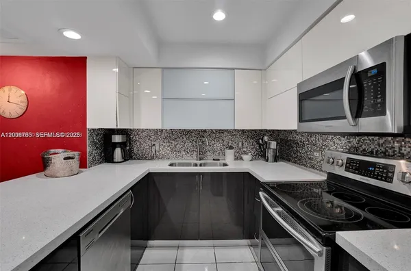 $449,900 | 6821 Brookline Drive, Unit 6821, Hialeah, FL 33015
