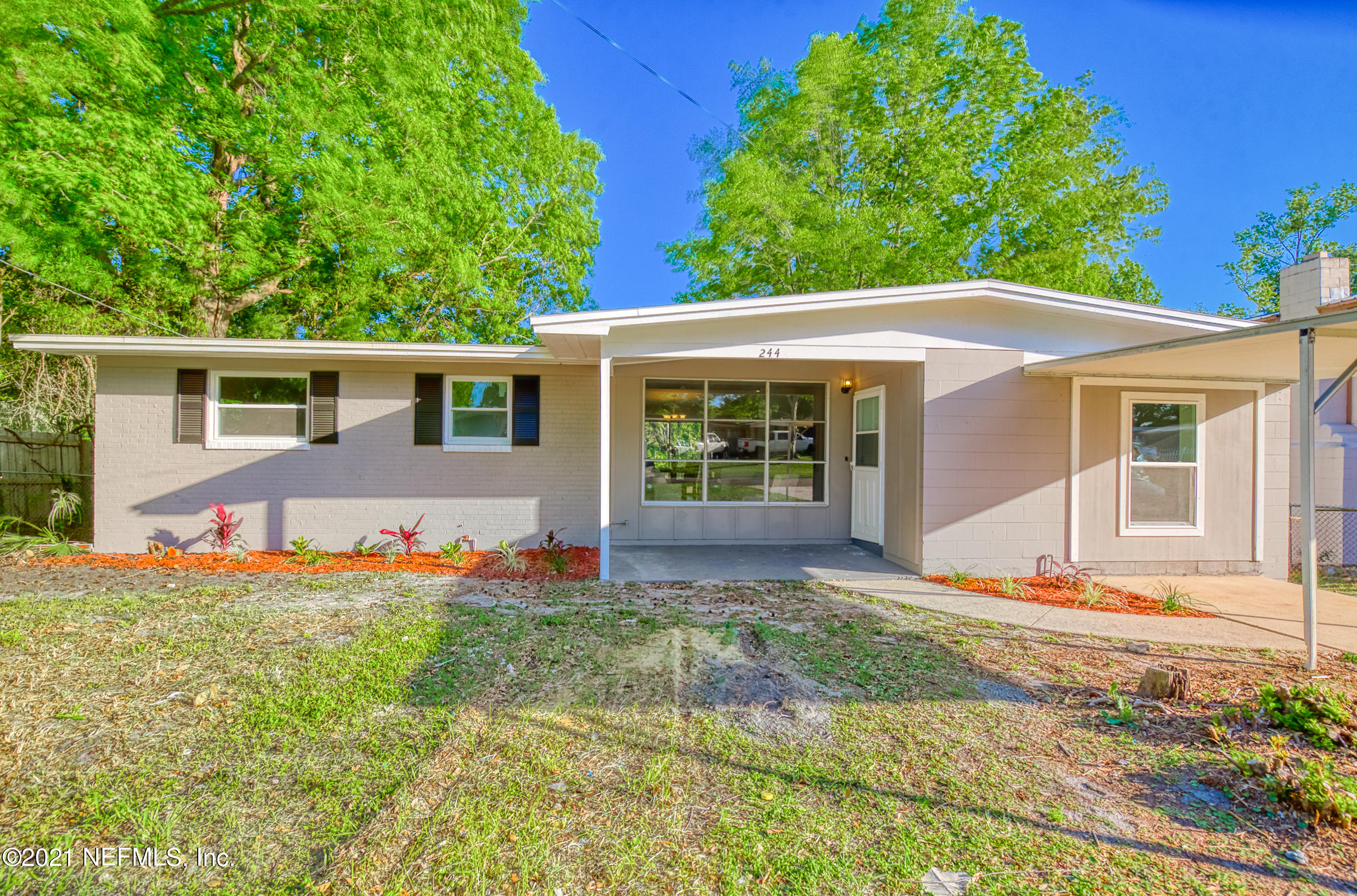244 Rio Road Jacksonville, FL 32218 - Photo 4 of 51 904RealEstatePhotography.com-48
