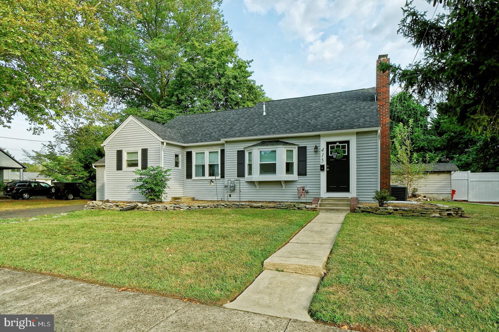 415 Lake Avenue Pitman, NJ 08071 - Photo 2 of 26 Exterior front