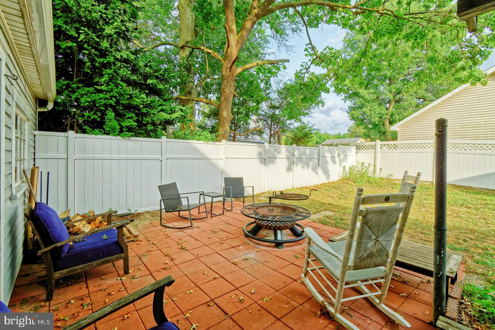 415 Lake Avenue Pitman, NJ 08071 - Photo 24 of 26 Brick tile fire pit area