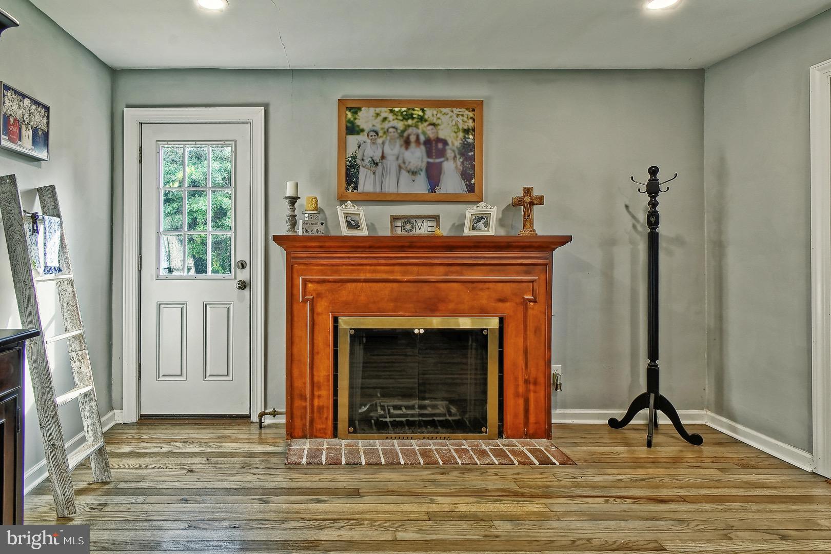 415 Lake Avenue Pitman, NJ 08071 - Photo 4 of 26 Side entrance and gas fireplace