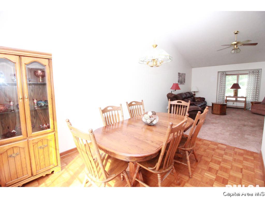 505 Ridgeview Road Sherman, IL 62684 - Photo 5 of 21 Gallery Image 5