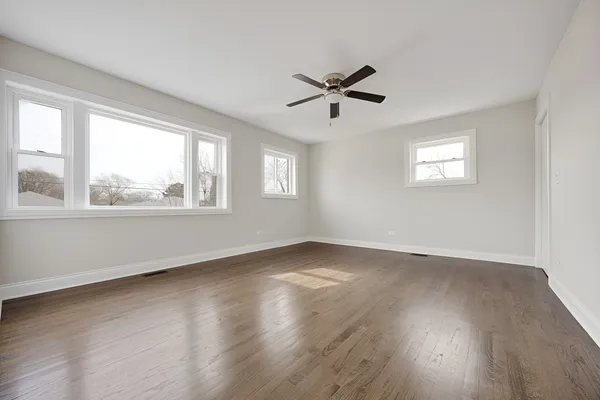 $204,900 | 16145 Honore Avenue, Markham, IL 60428