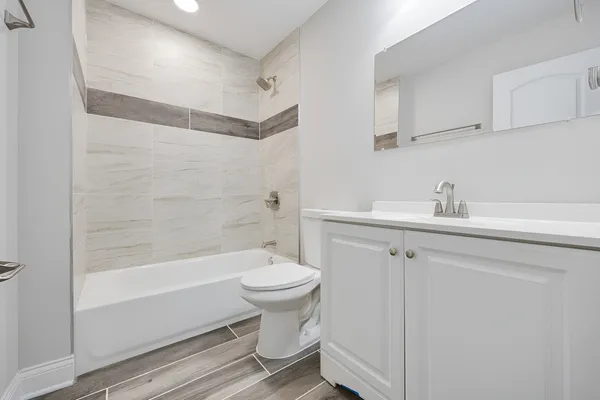 $204,900 | 16145 Honore Avenue, Markham, IL 60428