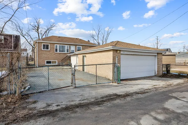 $204,900 | 16145 Honore Avenue, Markham, IL 60428