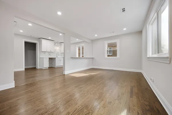 $204,900 | 16145 Honore Avenue, Markham, IL 60428