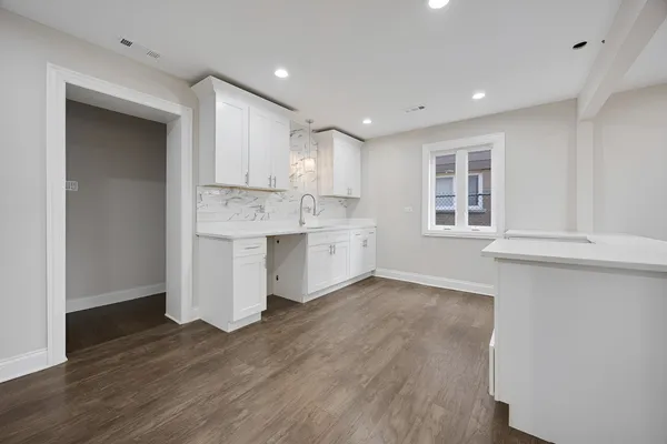 $204,900 | 16145 Honore Avenue, Markham, IL 60428