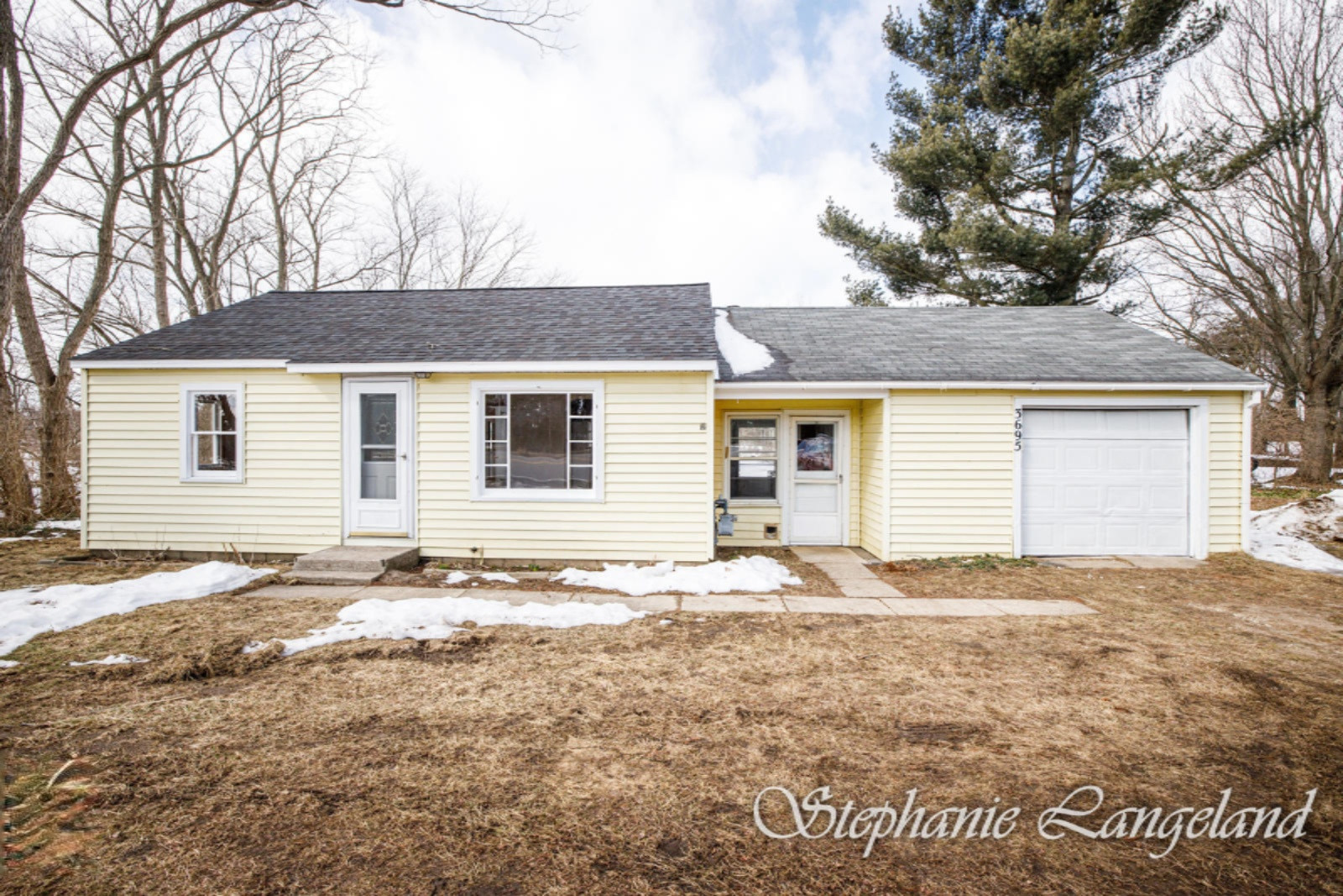3695 Holton Road Muskegon, MI 49445 - Photo 2 of 22 3695 Holton Rd-16