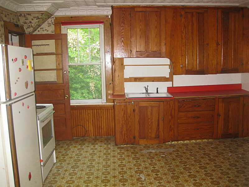 665 Fairmount Street Woonsocket, RI 02895 - Photo 2 of 25 Kitchen.