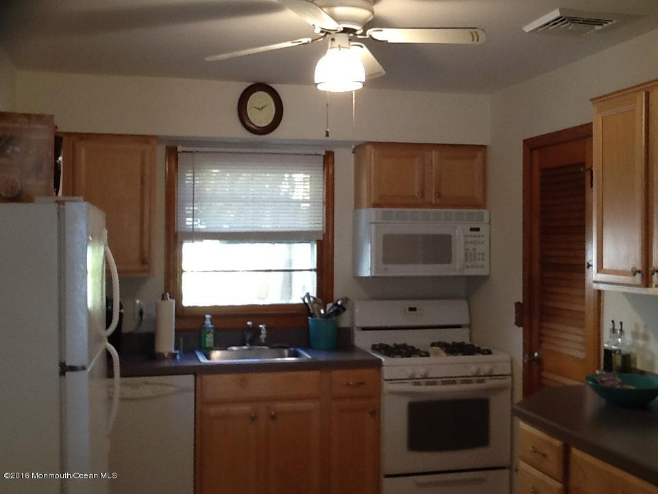 1606 Beaver Dam Road Point Pleasant, NJ 08742 - Photo 3 of 12 image