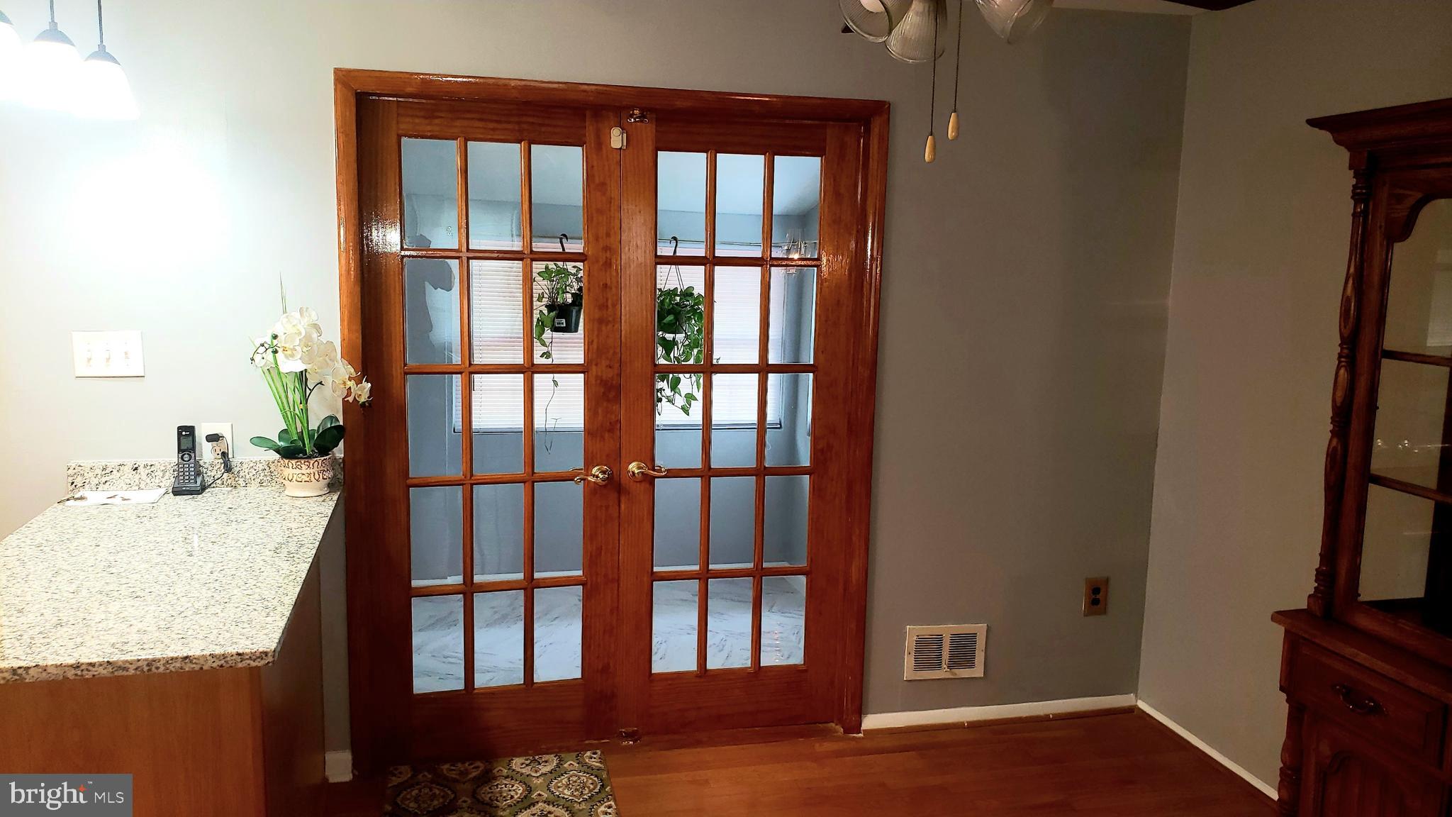8204 Frye Road Alexandria, VA 22309 - Photo 8 of 40 Gallery Image 8
