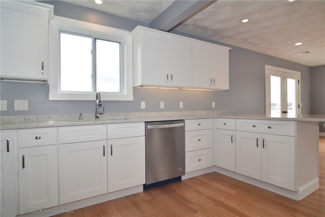 100 Sheffield Street Warwick, RI 02889 - Photo 18 of 42