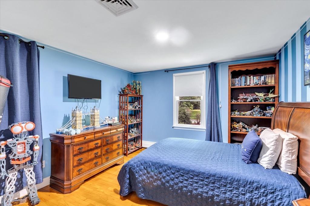 48 Bridgets Path Barnstable, MA 02632 - Photo 17 of 32 Gallery Image 17