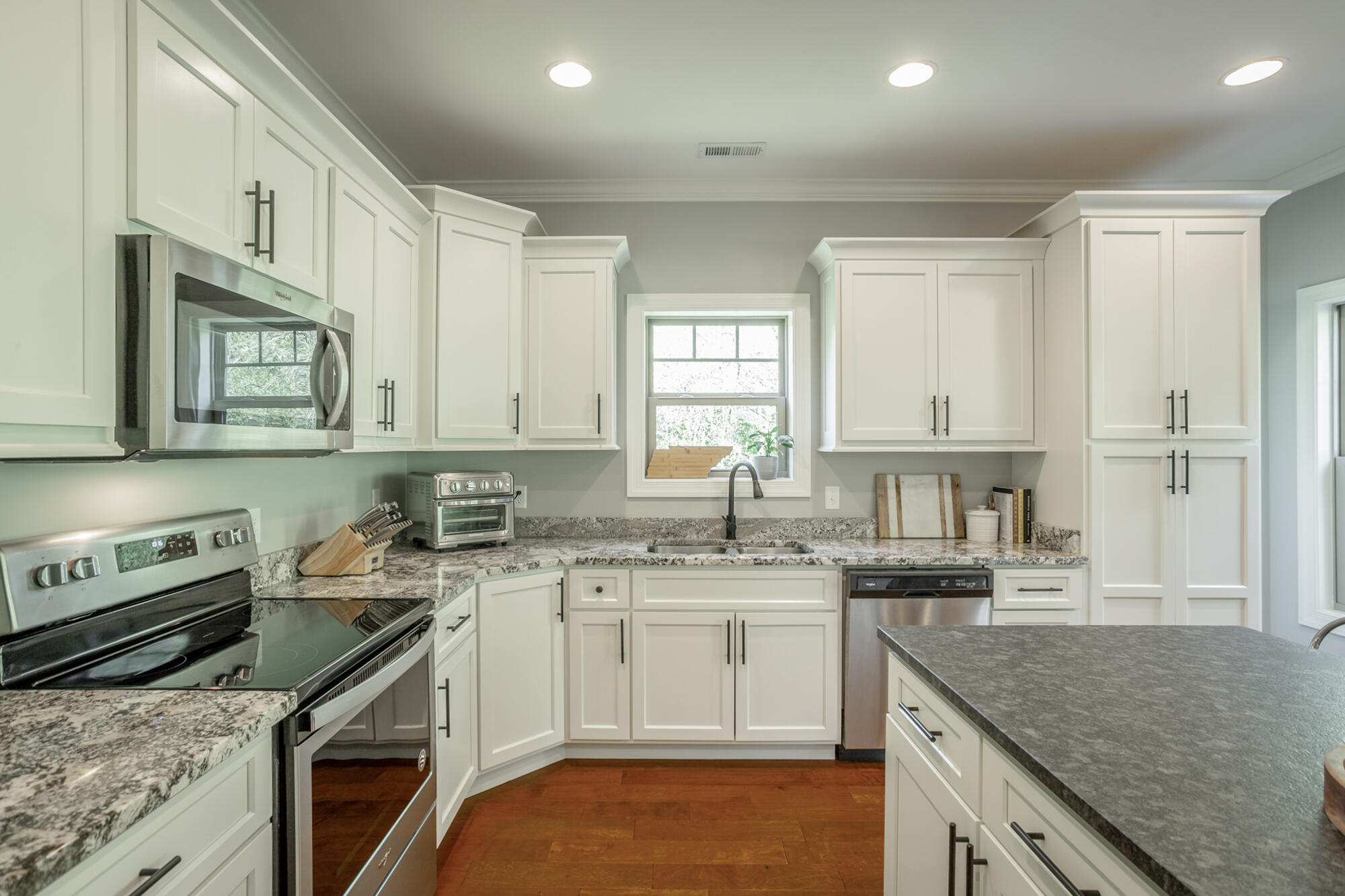 621 Lullwater Road Chattanooga, TN 37405 - Photo 14 of 44 621 Lullwater Rd. HD-40