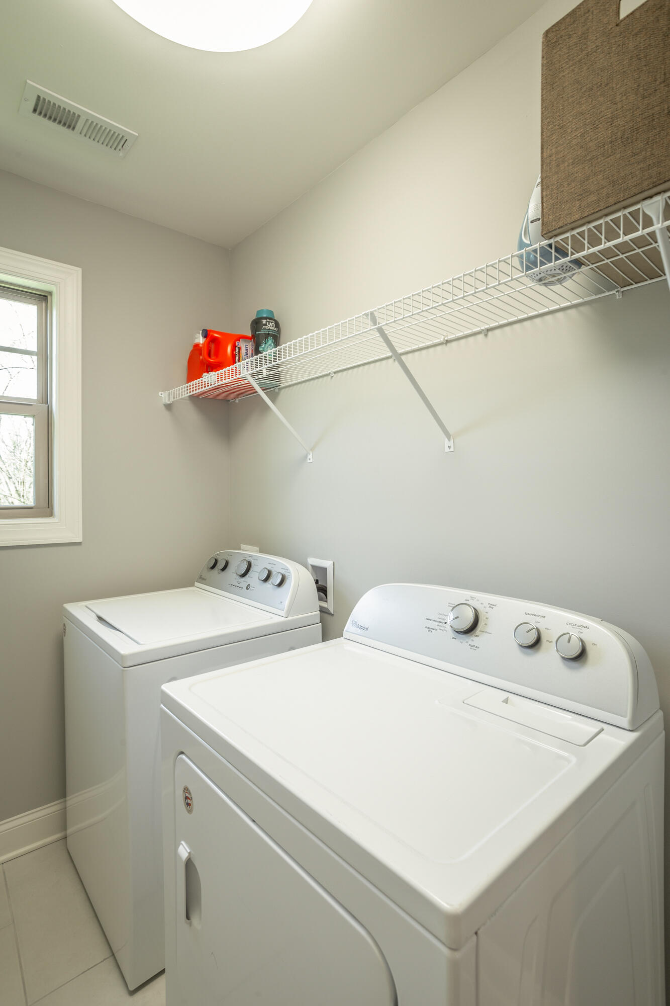 621 Lullwater Road Chattanooga, TN 37405 - Photo 29 of 44 Laundry -second floor!