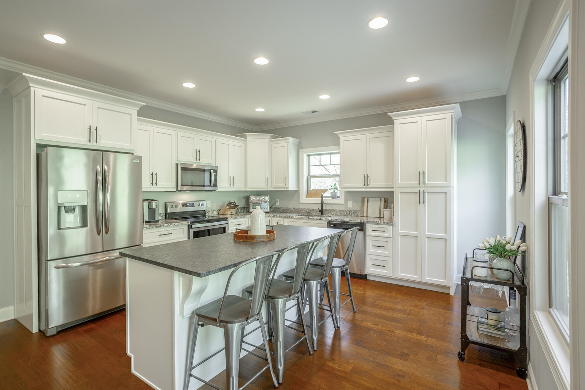Beautiful kitchen with granite counters
