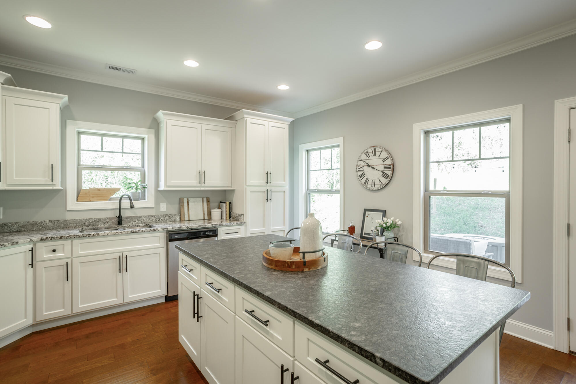 621 Lullwater Road Chattanooga, TN 37405 - Photo 10 of 44 621 Lullwater Rd. HD-39