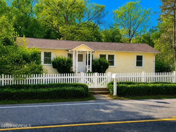 $349,000 | 689 Freehold Road, Jackson, NJ 08527