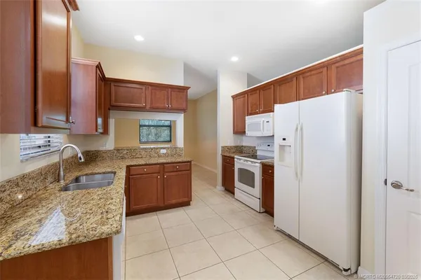 a view of a storage & utility room