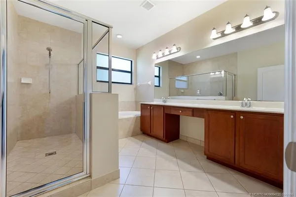 $400,000 | 6695 Southeast Woodmill Pond Lane, Stuart, FL 34997
