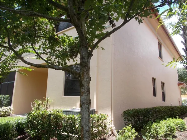 $400,000 | 6695 Southeast Woodmill Pond Lane, Stuart, FL 34997
