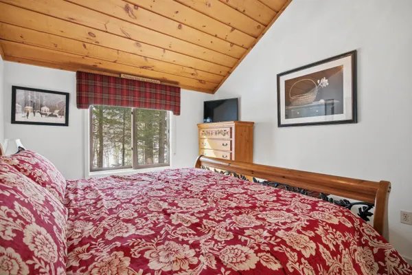$697,500 | 11 Haas Drive, Unit 1 & 2, Lincoln, NH 03251