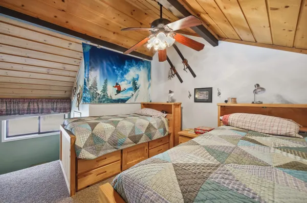 $697,500 | 11 Haas Drive, Unit 1 & 2, Lincoln, NH 03251