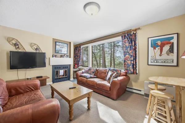 $697,500 | 11 Haas Drive, Unit 1 & 2, Lincoln, NH 03251